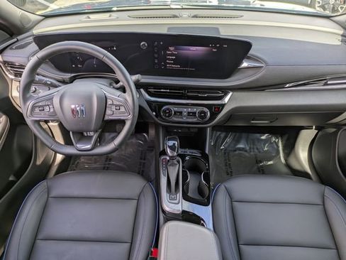 Used 2024 Buick Envista Sport Touring image 14
