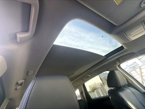 Used 2024 Acura MDX SH-AWD image 23