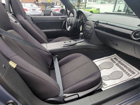Used 2007 MAZDA MX-5 Miata Sport RWD image 25