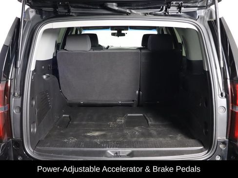 Used 2020 Chevrolet Tahoe 2WD w/ Enhanced Driver Alert Package image 17