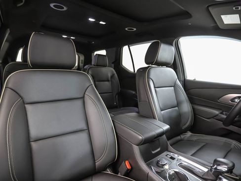 Used 2023 Chevrolet Traverse Premier w/ LPO, Floor Liner Package AWD/4WD image 36