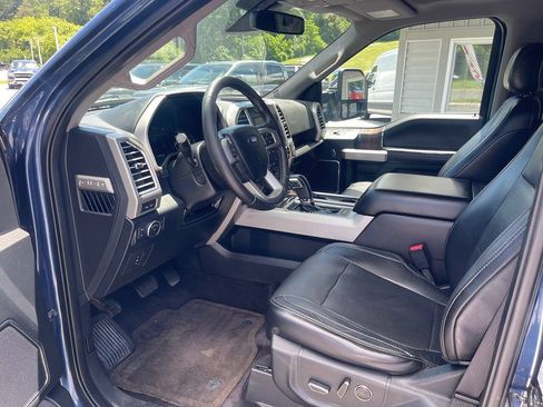 Used 2015 Ford F150 Lariat w/ Equipment Group 502A Luxury AWD/4WD image 16