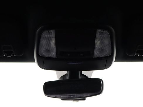 Used 2022 Dodge Durango SXT w/ Blacktop Package AWD/4WD image 24