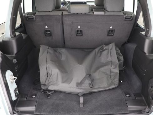 Used 2024 Jeep Wrangler Unlimited w/ Convenience Group image 29