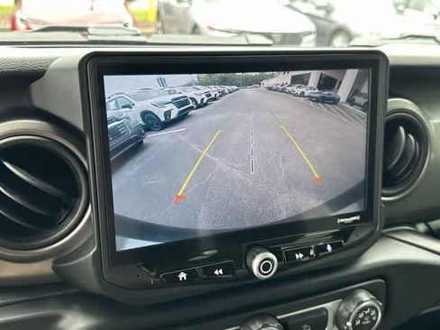 Used 2021 Jeep Wrangler Sport AWD/4WD image 25