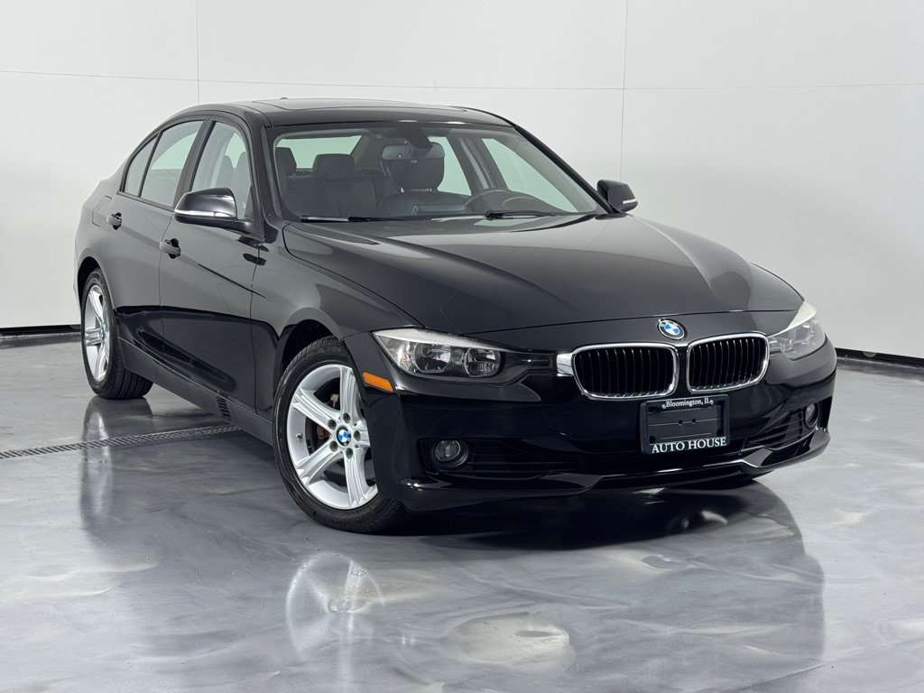 Used 2013 BMW 328i xDrive Sedan AWD/4WD image 2