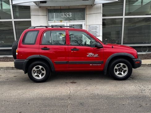 Used 2002 Chevrolet Tracker ZR2 image 3