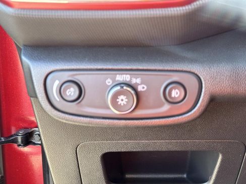 Used 2022 Chevrolet TrailBlazer RS w/ Technology Package image 20