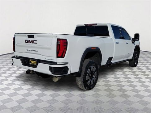Used 2024 GMC Sierra 2500 Denali w/ Denali Reserve Package image 7