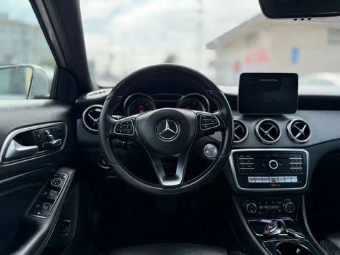 Used 2018 Mercedes-Benz GLA 250 w/ Premium Package image 33