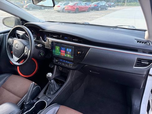 Used 2015 Toyota Corolla S FWD image 27