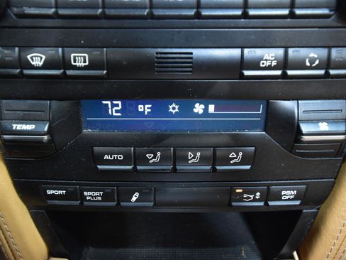 Used 2009 Porsche 911 Carrera S image 32