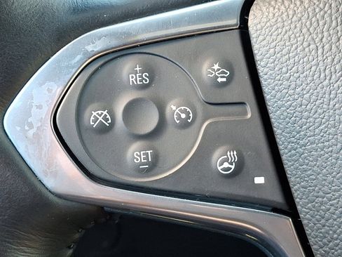 Used 2022 Chevrolet Traverse LT w/ LPO, Floor Liner Package image 23