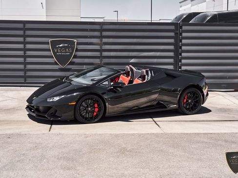 Used 2024 Lamborghini Huracan EVO AWD/4WD image 5