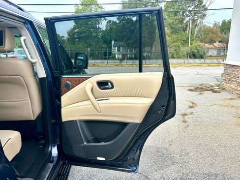 Used 2017 Nissan Armada Platinum w/ Captain Seat Package image 20