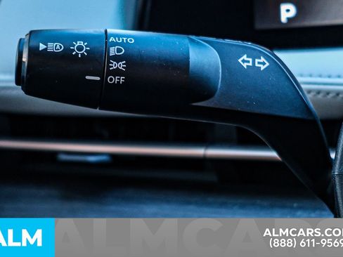 Used 2023 Nissan Ariya FWD image 29