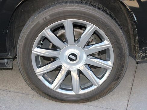 Used 2022 Cadillac Escalade ESV Premium Luxury Platinum image 34