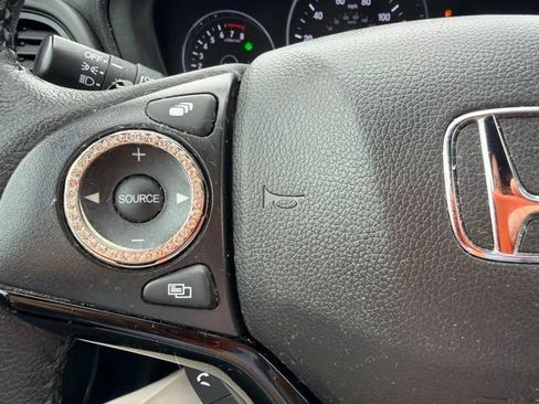 Used 2021 Honda HR-V Sport image 11