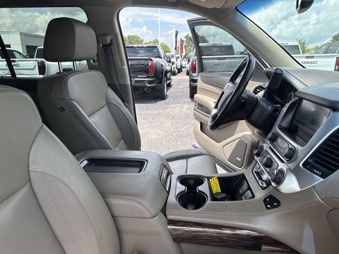 Certified 2019 GMC Yukon XL SLT w/ Open Road Package RWD image 13
