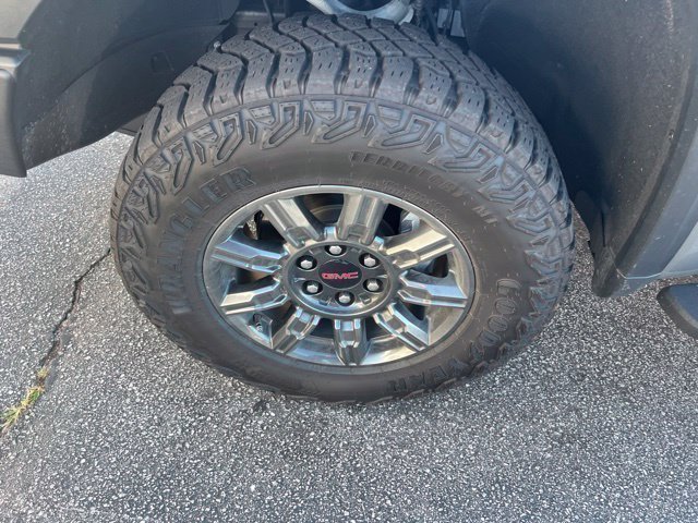 Used 2025 GMC Sierra 1500 AT4X AWD/4WD image 16
