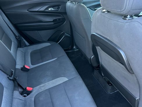 Used 2021 Chevrolet TrailBlazer LT w/ Convenience Package image 18