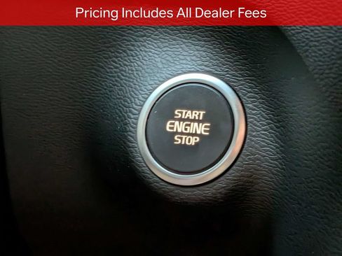 Used 2019 Volvo XC40 T5 Momentum AWD/4WD image 30