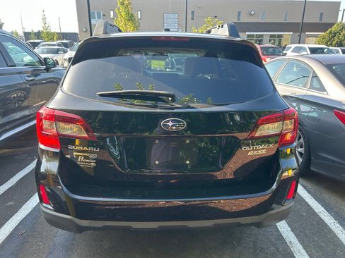 Used 2015 Subaru Outback 2.5i Limited AWD/4WD image 4