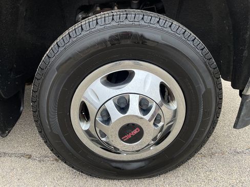 Used 2016 GMC Sierra 3500 SLT w/ Driver Alert Package image 10