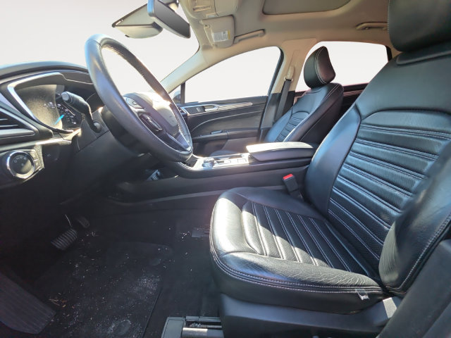 Used 2020 Ford Fusion SE FWD image 7