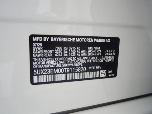 Used 2026 BMW X7 xDrive40i w/ Premium Package image 27