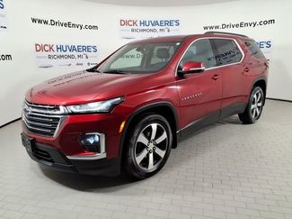 Used 2023 Chevrolet Traverse LT video 1
