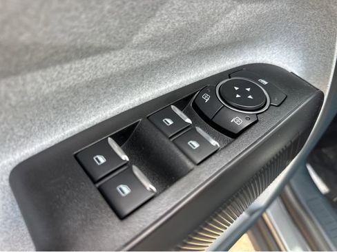New 2026 Ford Maverick XLT FWD image 34