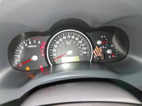 Used 2008 Kia Sedona LX FWD image 36
