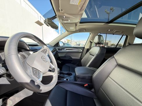 Used 2021 Volkswagen Atlas SE image 5