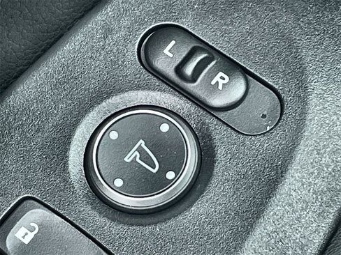 New 2026 Honda HR-V Sport image 14