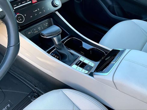 Certified 2025 Hyundai Tucson SEL image 14