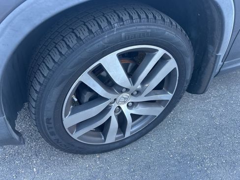 Used 2016 Honda Pilot Touring image 11