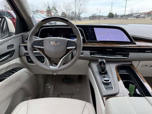 Certified 2024 Cadillac Escalade ESV Sport Platinum w/ LPO, ONYX Package image 8