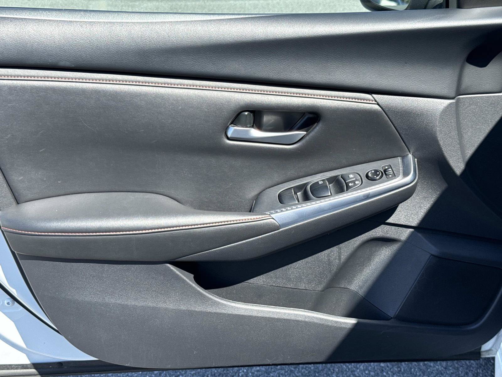 Used 2025 Nissan Sentra SR FWD image 23