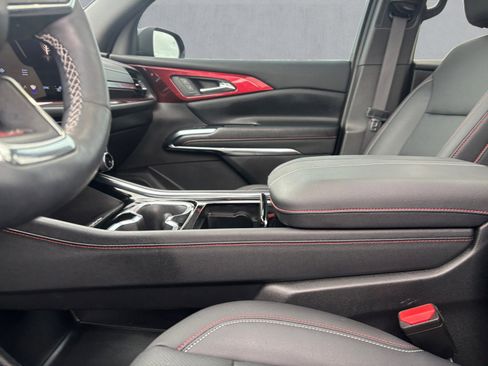 Used 2025 Chevrolet Traverse Z71 w/ Driver Confidence Package image 22