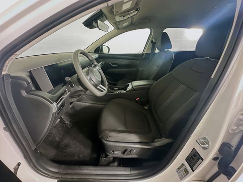 Used 2025 Hyundai Tucson SEL FWD image 13
