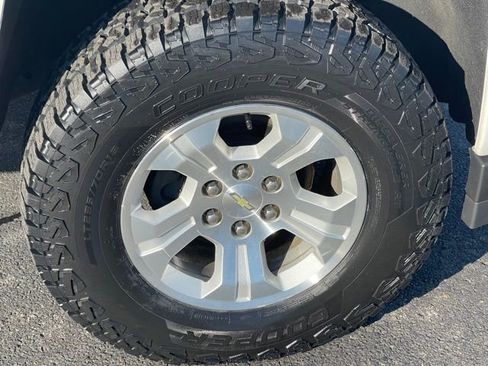 Used 2017 Chevrolet Silverado 1500 LT w/ All Star Edition image 27