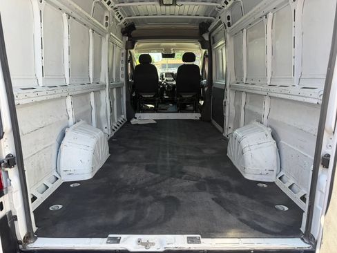 Used 2023 RAM ProMaster 3500 w/ Driver Convenience Group FWD image 10