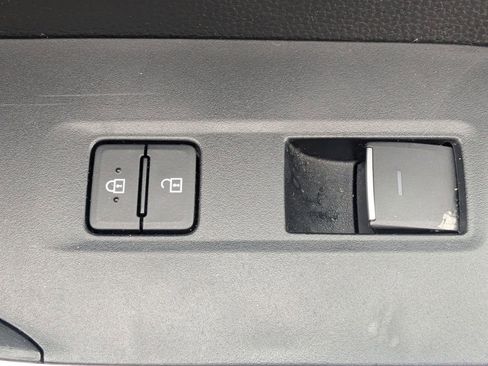 Used 2024 Toyota RAV4 XLE image 32