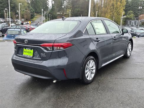 New 2026 Toyota Corolla XLE image 7