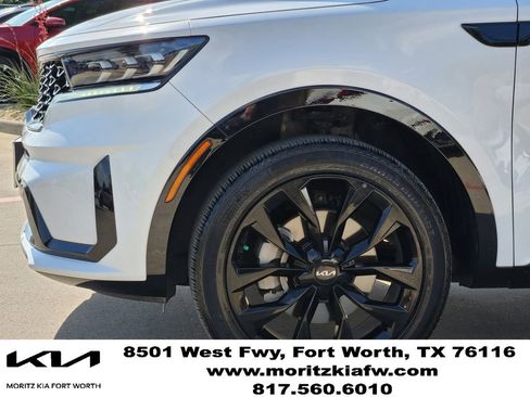 Used 2023 Kia Sorento SX AWD/4WD image 8
