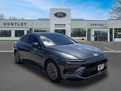 Used 2024 Hyundai Sonata Limited FWD image 3