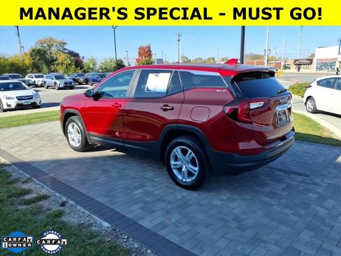 Used 2024 GMC Terrain SLE image 5