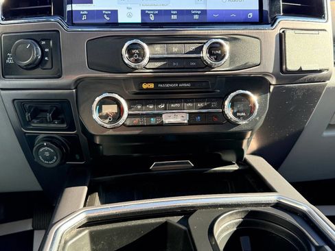 Used 2022 Ford F250 Limited image 28