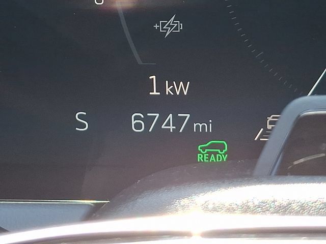 Certified 2025 Cadillac Optiq Sport 2 AWD/4WD image 19